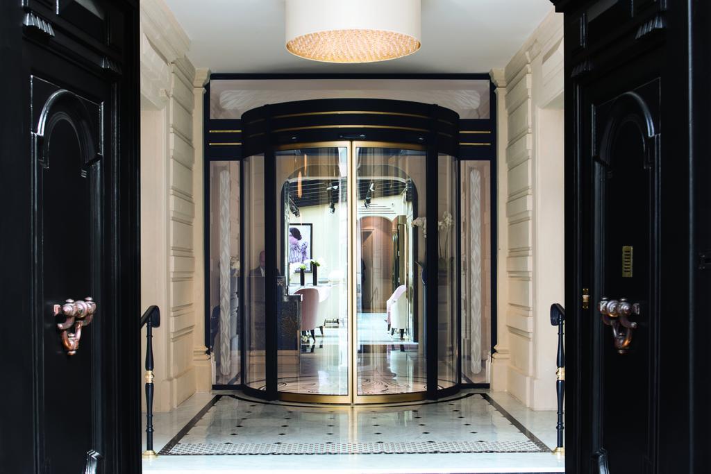 Le Narcisse Blanc Paris