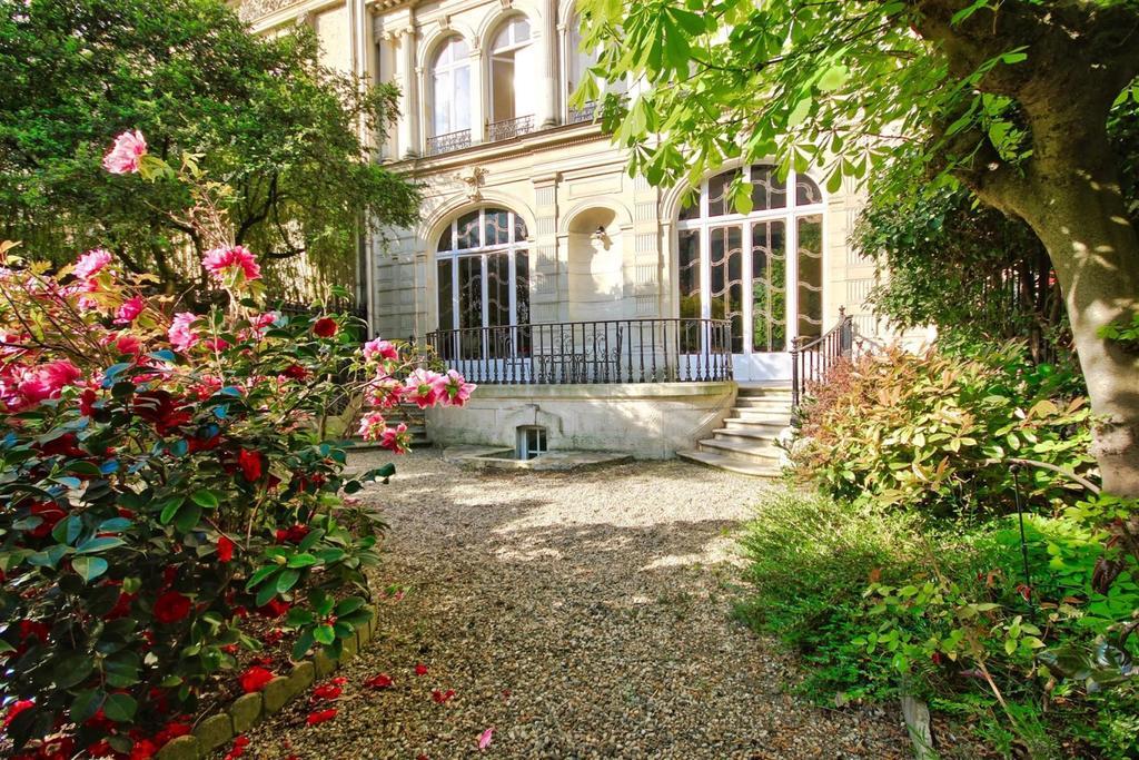 Alfred De Vigny Apartment Paris