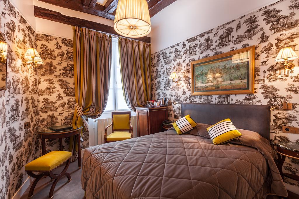 Hotel Grand De L'univers Saint-germain 3*