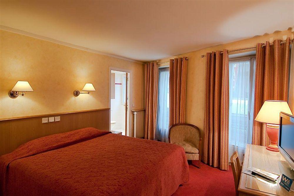 Hotel L'ouest 3*