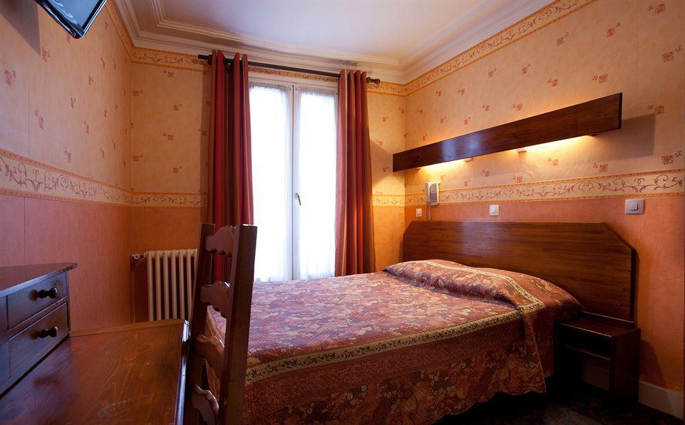 Est Hotel 3*