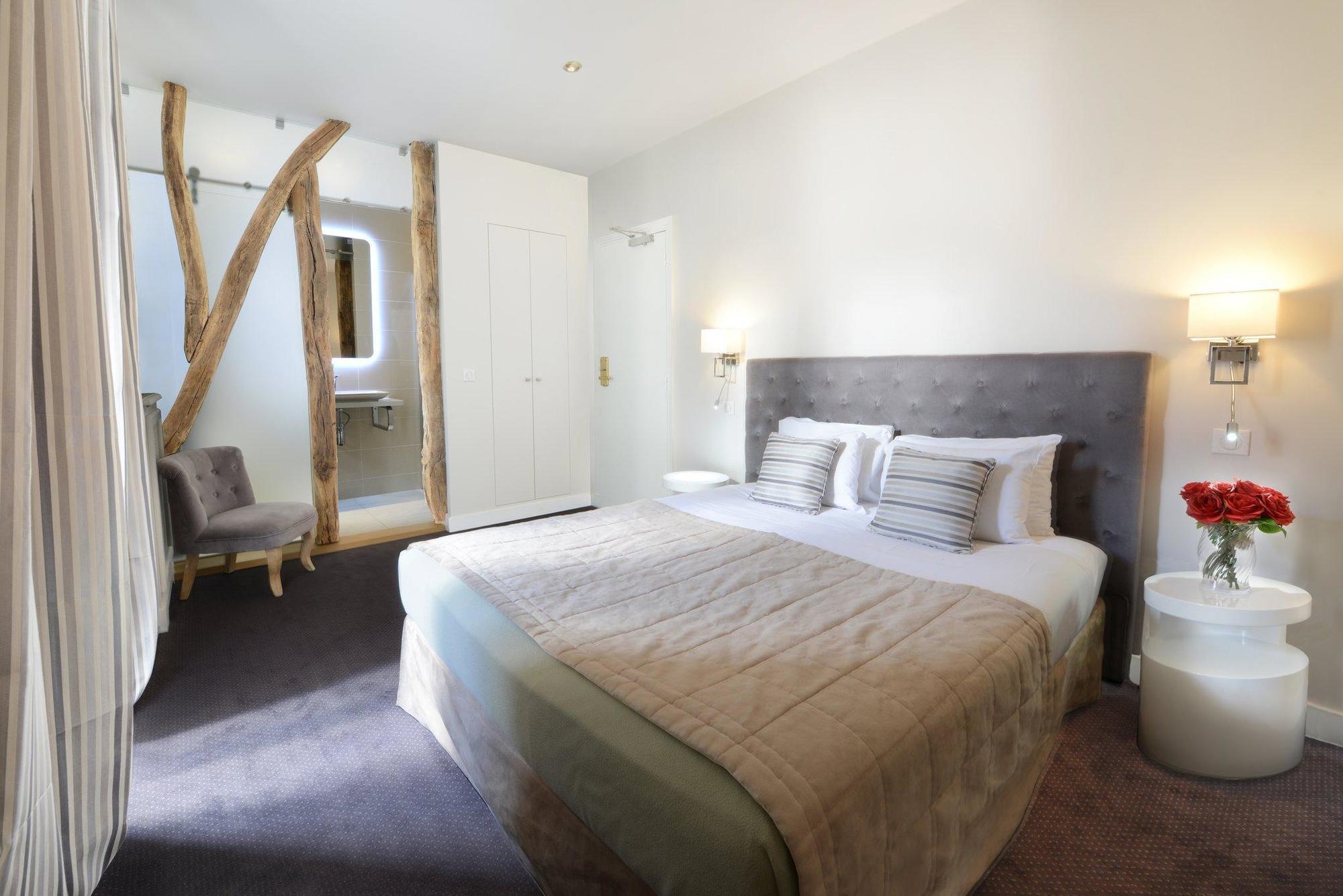 Hotel Des Batignolles 3*
