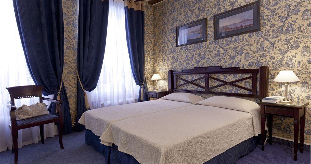 Beaubourg Hotel