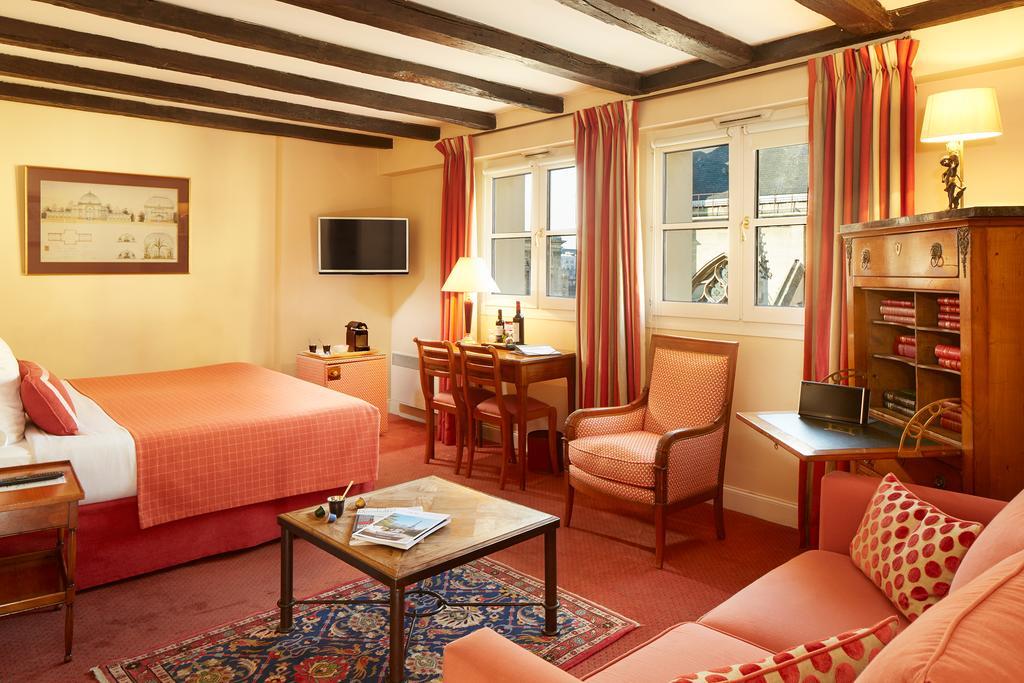 Relais Du Louvre Hotel Paris