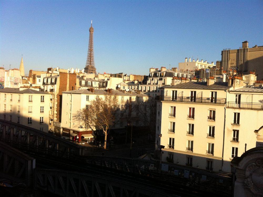 Hotel Art Eiffel 3*