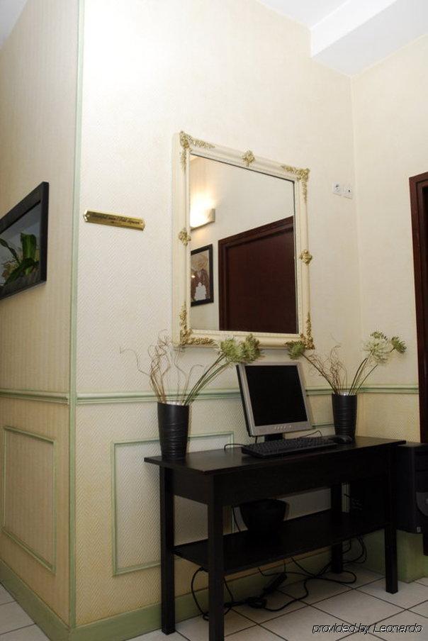 Prince Albert Wagram Hotel Paris