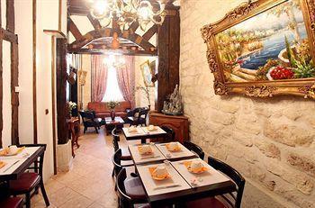 Pratic Hotel