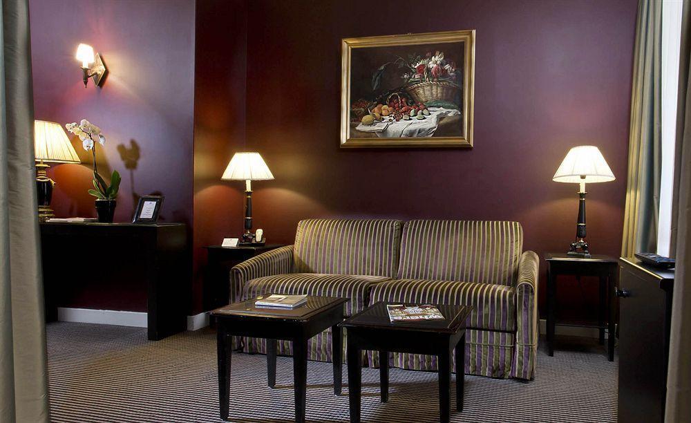 Hotel Des Arts 3*