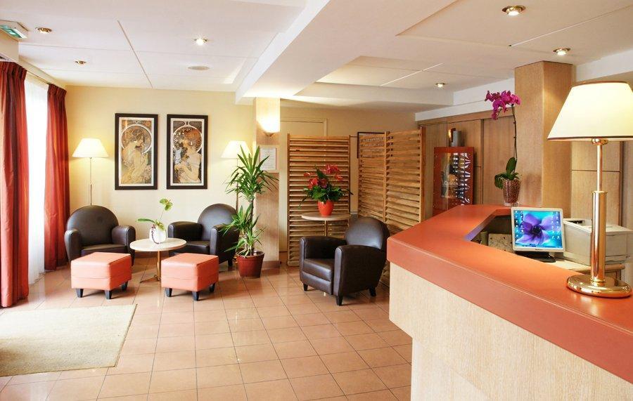 Appia La Fayette Hotel