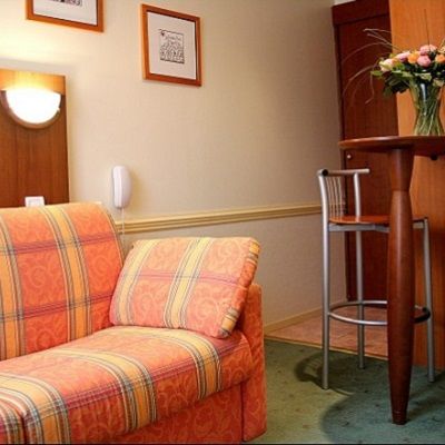 Aparthotel Pavillon Courcelles Parc Monceau 3*
