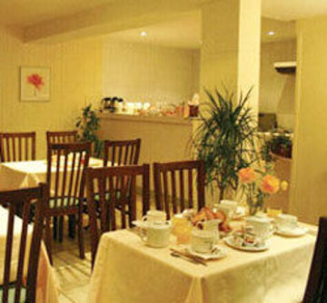 Prince Albert Wagram Hotel