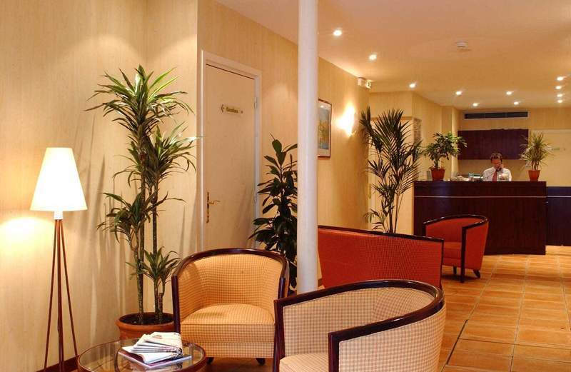 Ibis Styles Eiffel Cambronne 3* Paris
