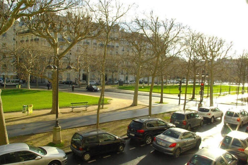 Designer - Eiffel Tower Apartment Paris