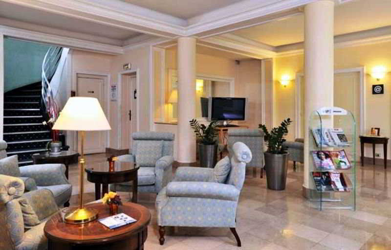 Hotel Timhotel Opéra Blanche Fontaine Paris