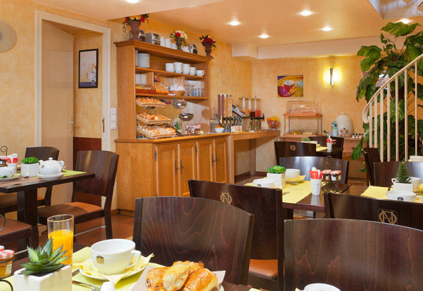 Western Nouvel Orleans Montparnasse Paris
