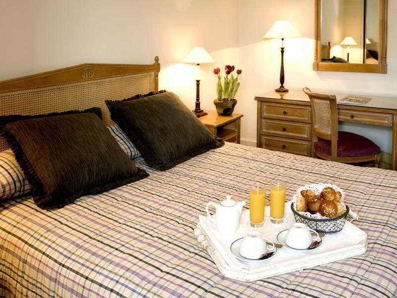 Royal Champs Elysees Hotel Paris