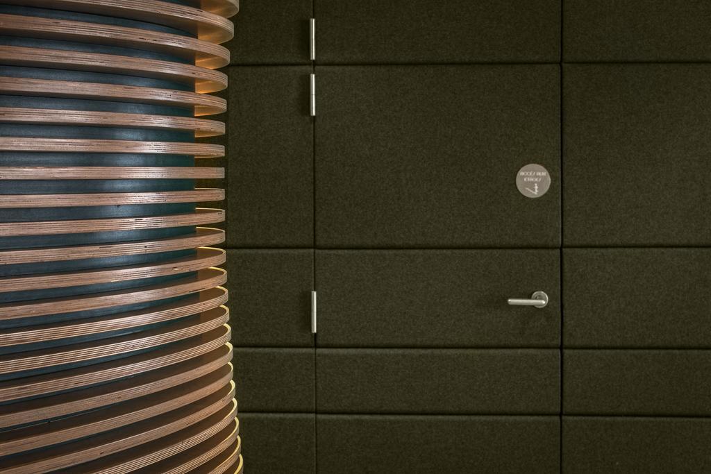Odyssey By Elegancia Paris