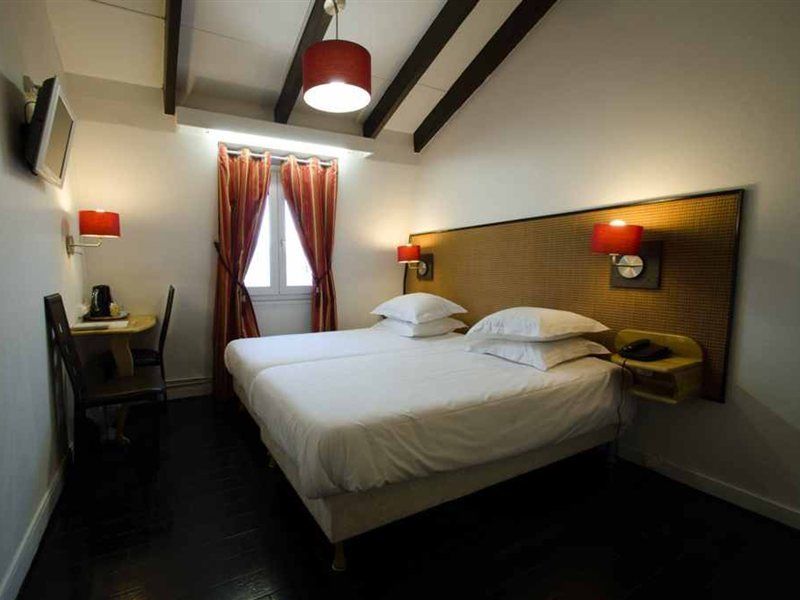 Eiffel Segur Hotel 3*