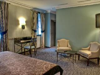 Hotel Fontaines Du Luxembourg Paris