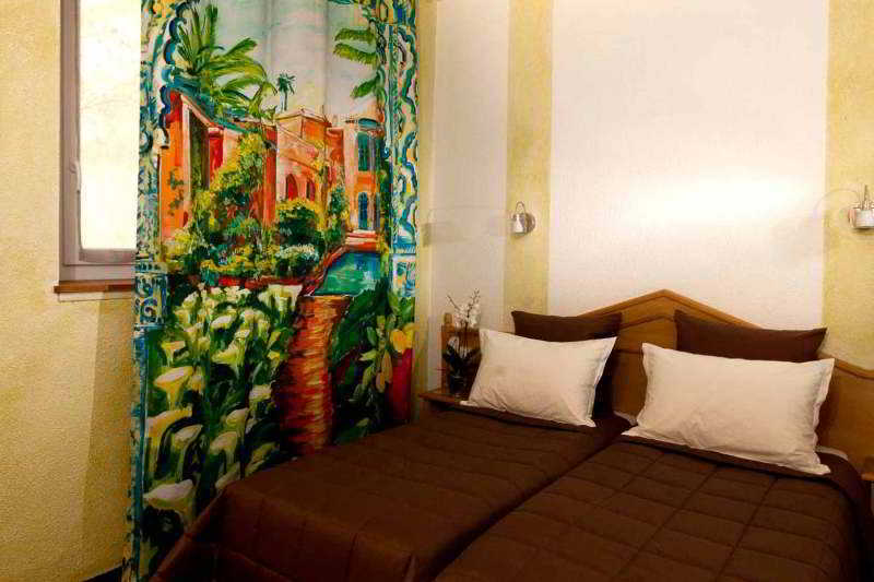 3h Marais Hotel 3*