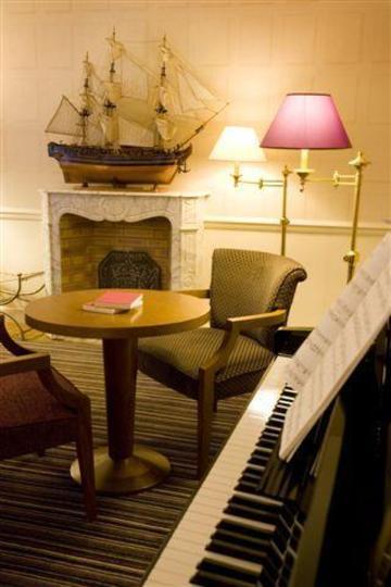 Le Bailli De Suffren Hotel