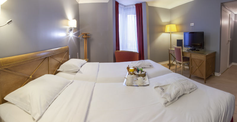 Royal Garden Champs-elysees 4*