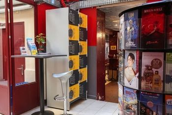 Young And Happy Latin Quarter By Hiphophostels * Paris