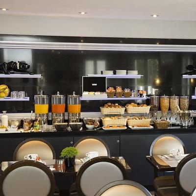 Hotel Plaza Elysees