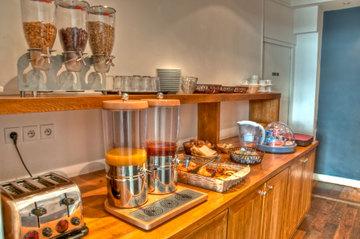 Annexe Hotel