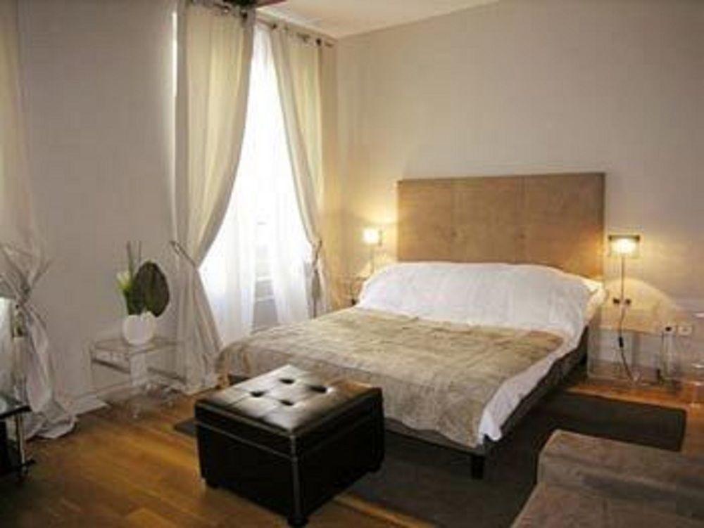 Appart hôtel Du Louvre Paris