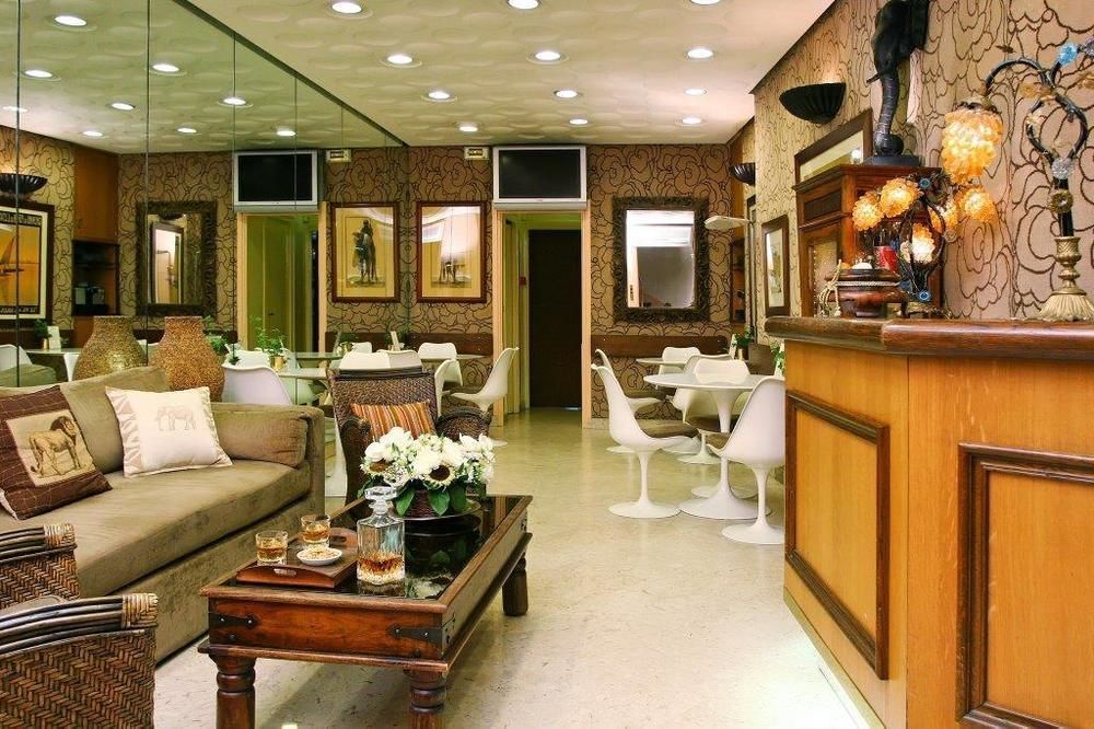 Hotel De Suez 3*