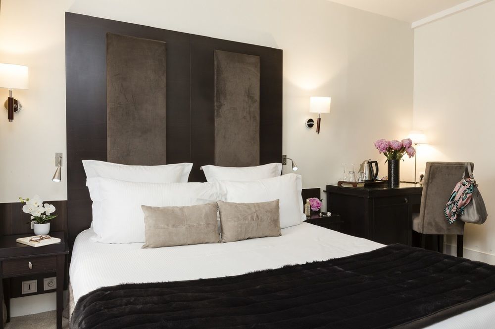 Hotel Elysees Bassano Paris