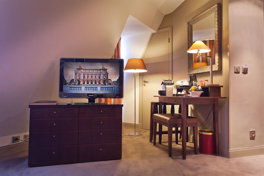 Hotel Le 12