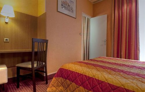 Des Trois Gares Hotel 3*