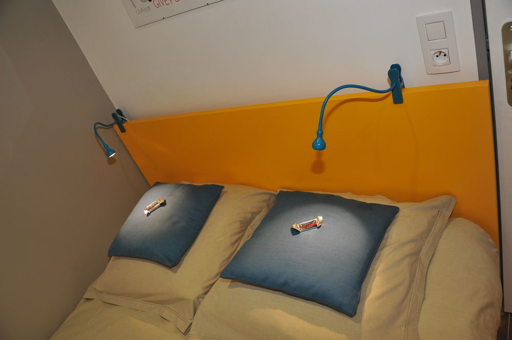 De La Mare 3*