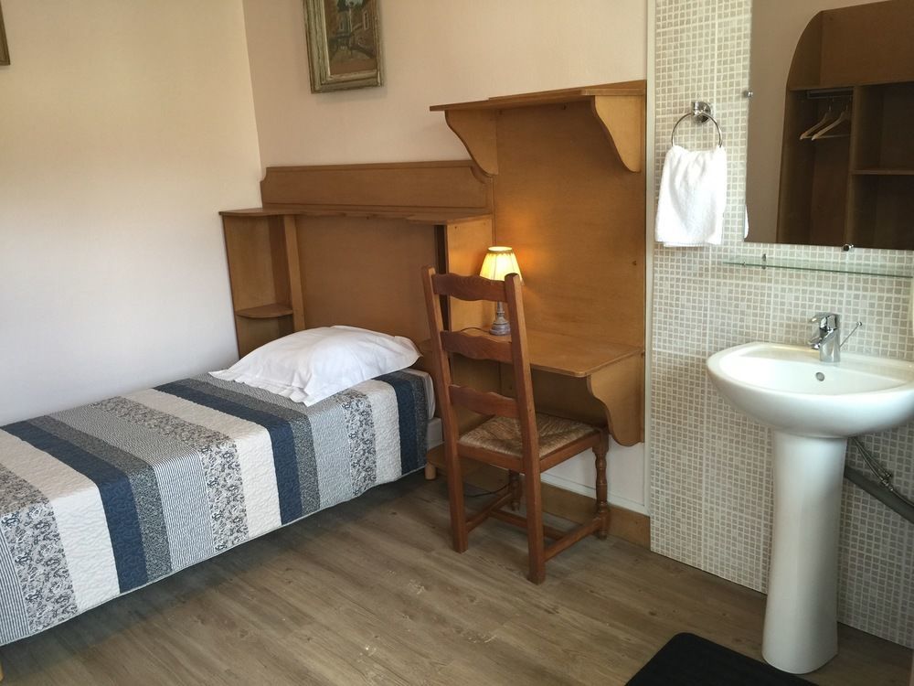 Hotel De La Felicité 3*