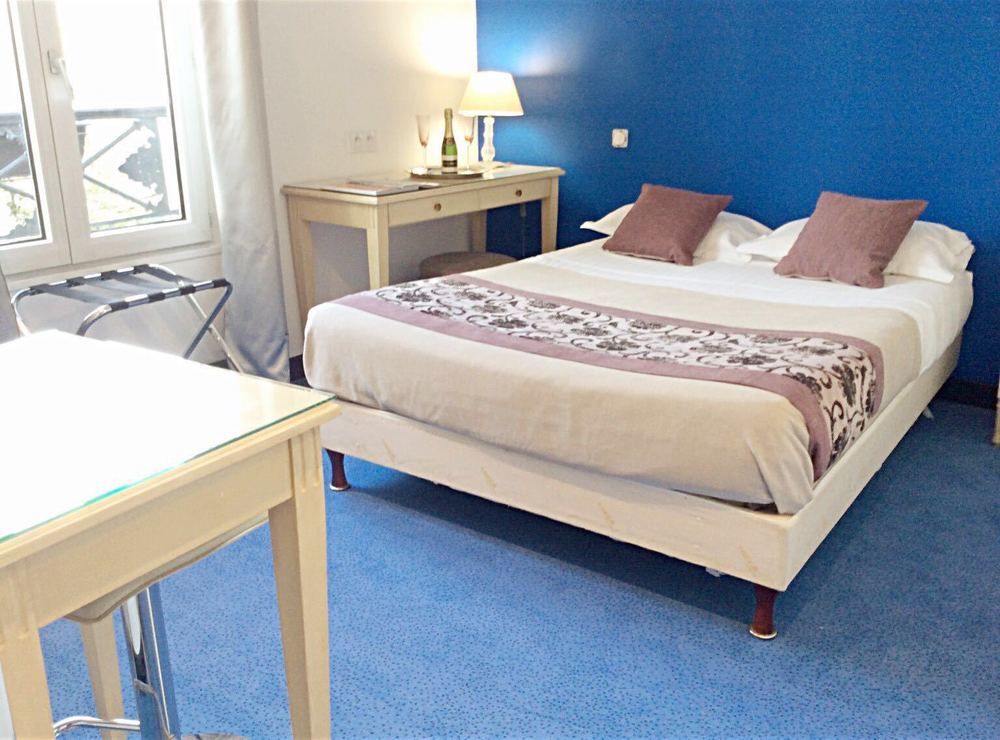Du Mont Dore Batignolles Hotel 3*