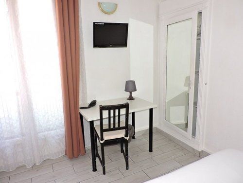 Montana La Fayette - Gare Du Nord Hotel