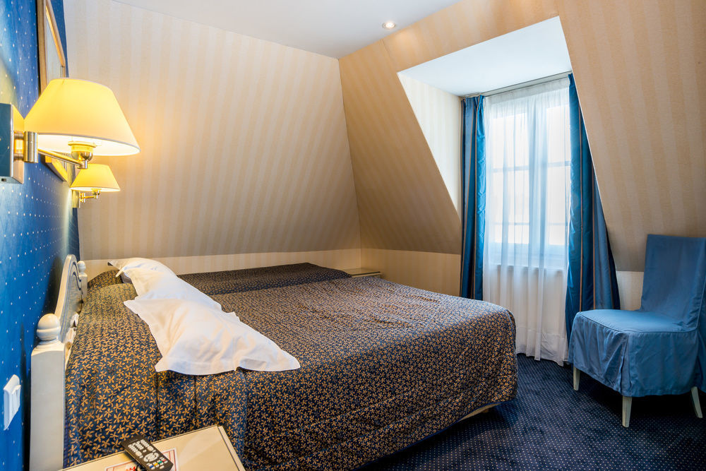 Austin's Saint Lazare 3*