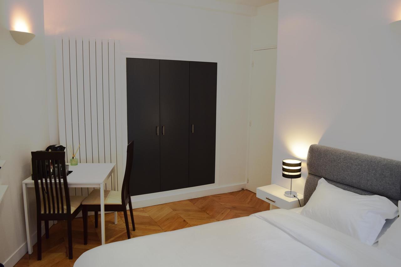 Bed & Breakfast Square