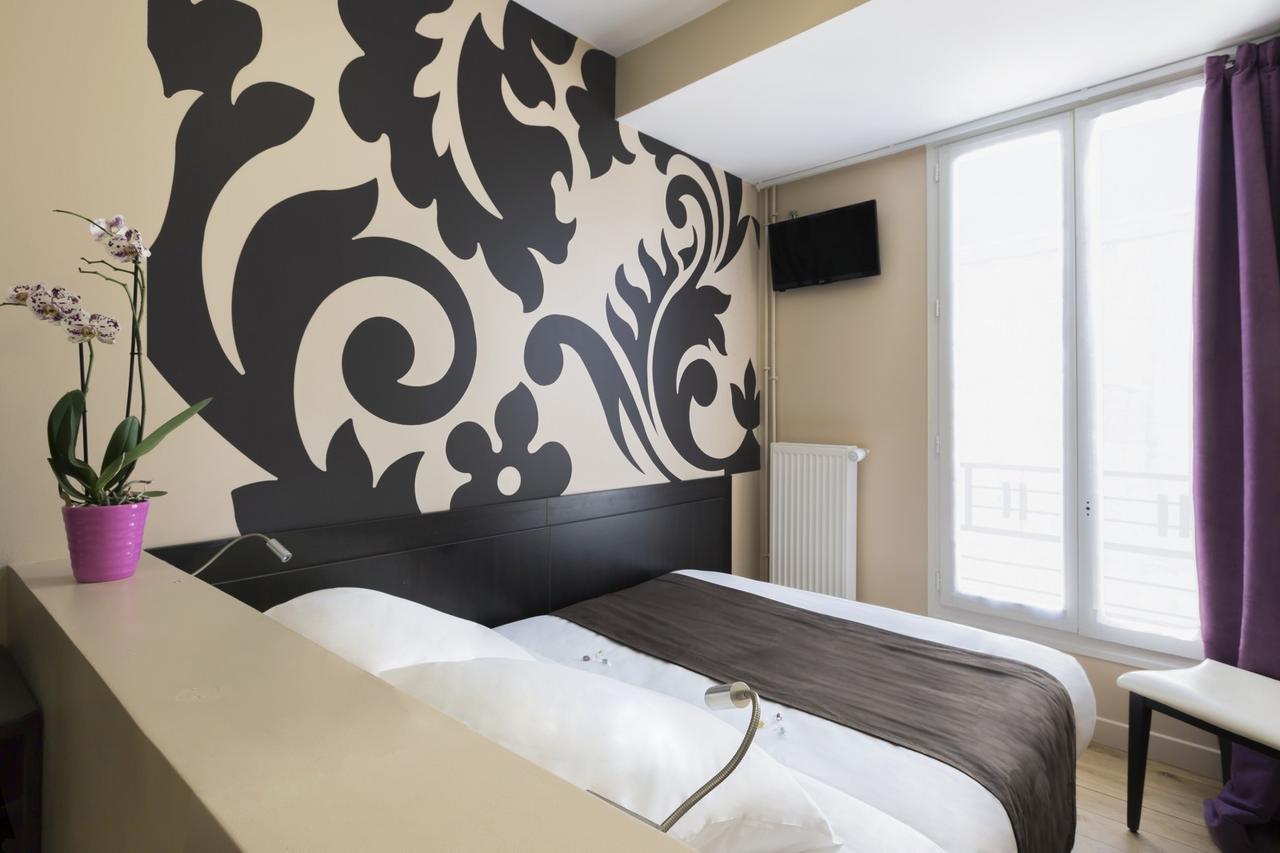 Bastille Secret Hotel 2*