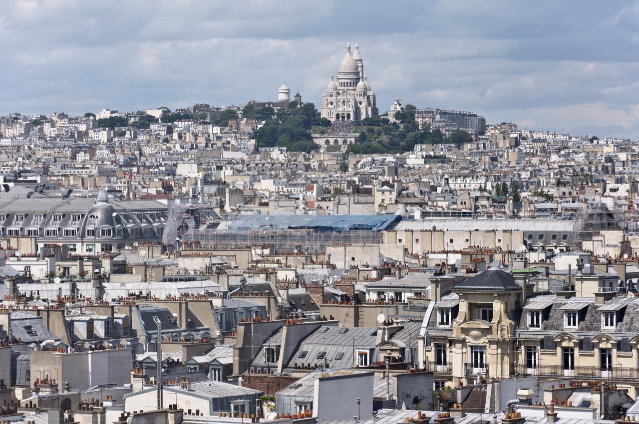 Abbesses Montmartre * Paris