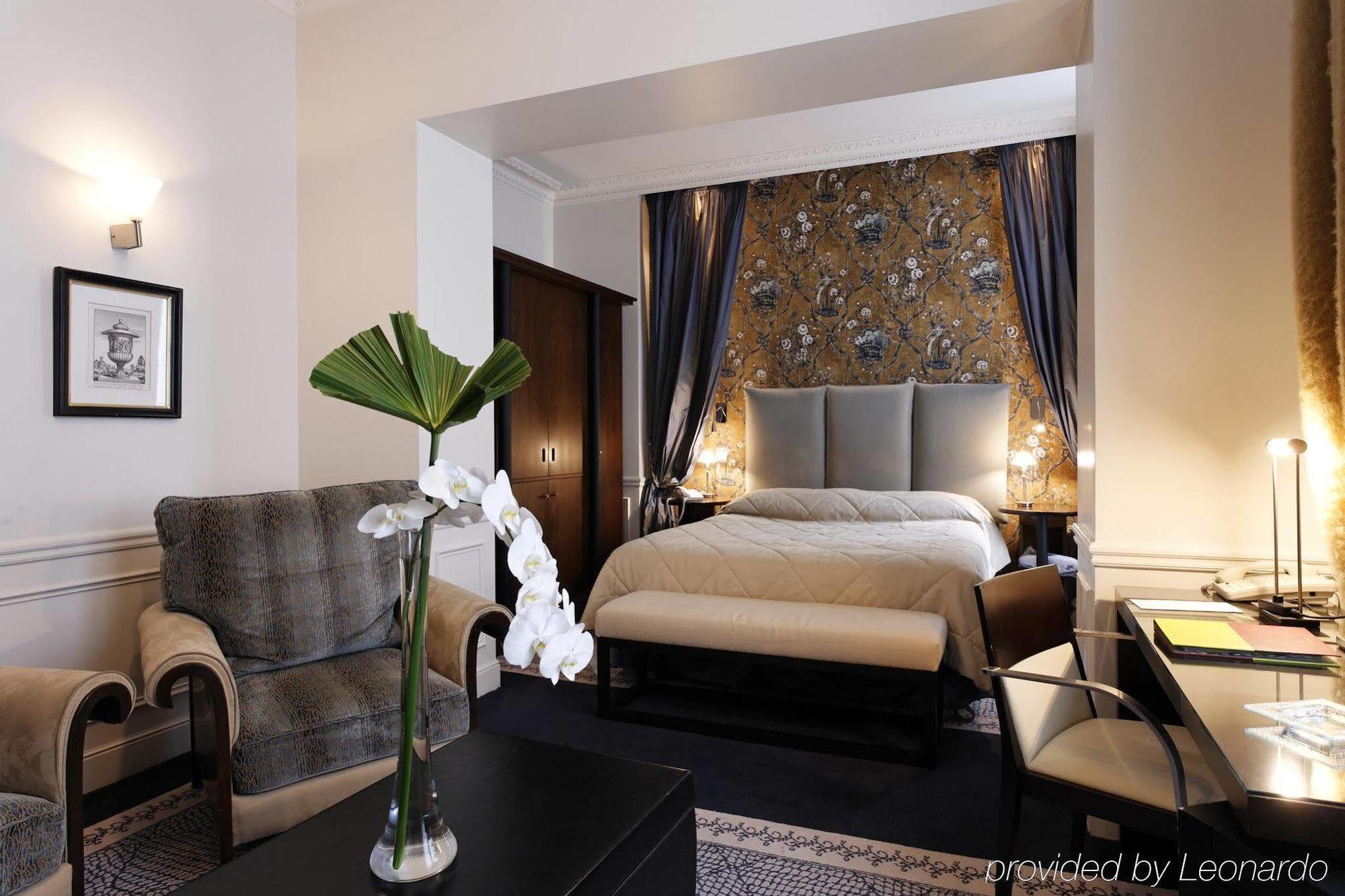 La Tremoille Hotel