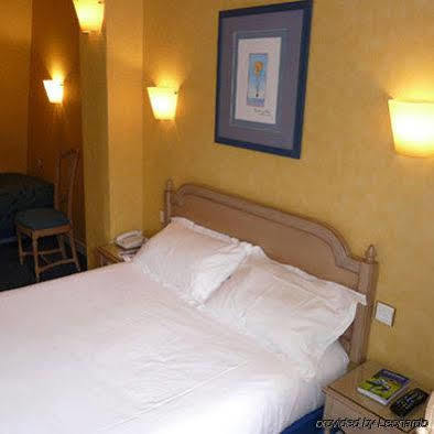 1er Hotel 3*