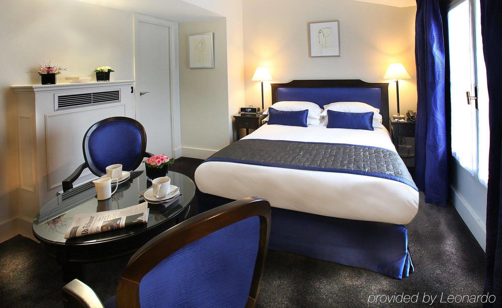 Royal Saint Honore Louvre 4*