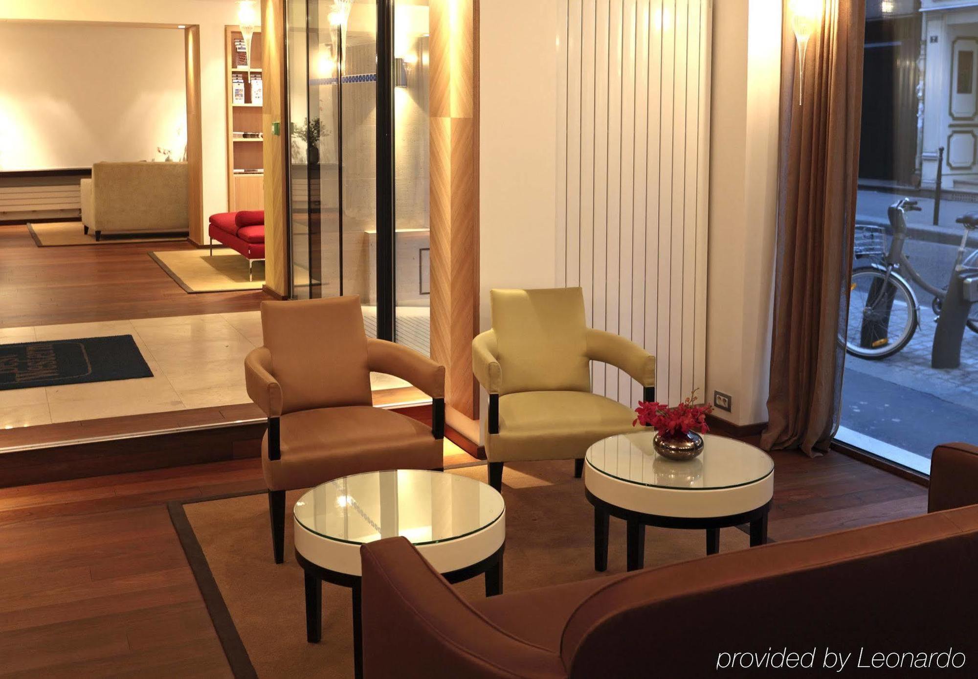 Le Colisée 3* Paris
