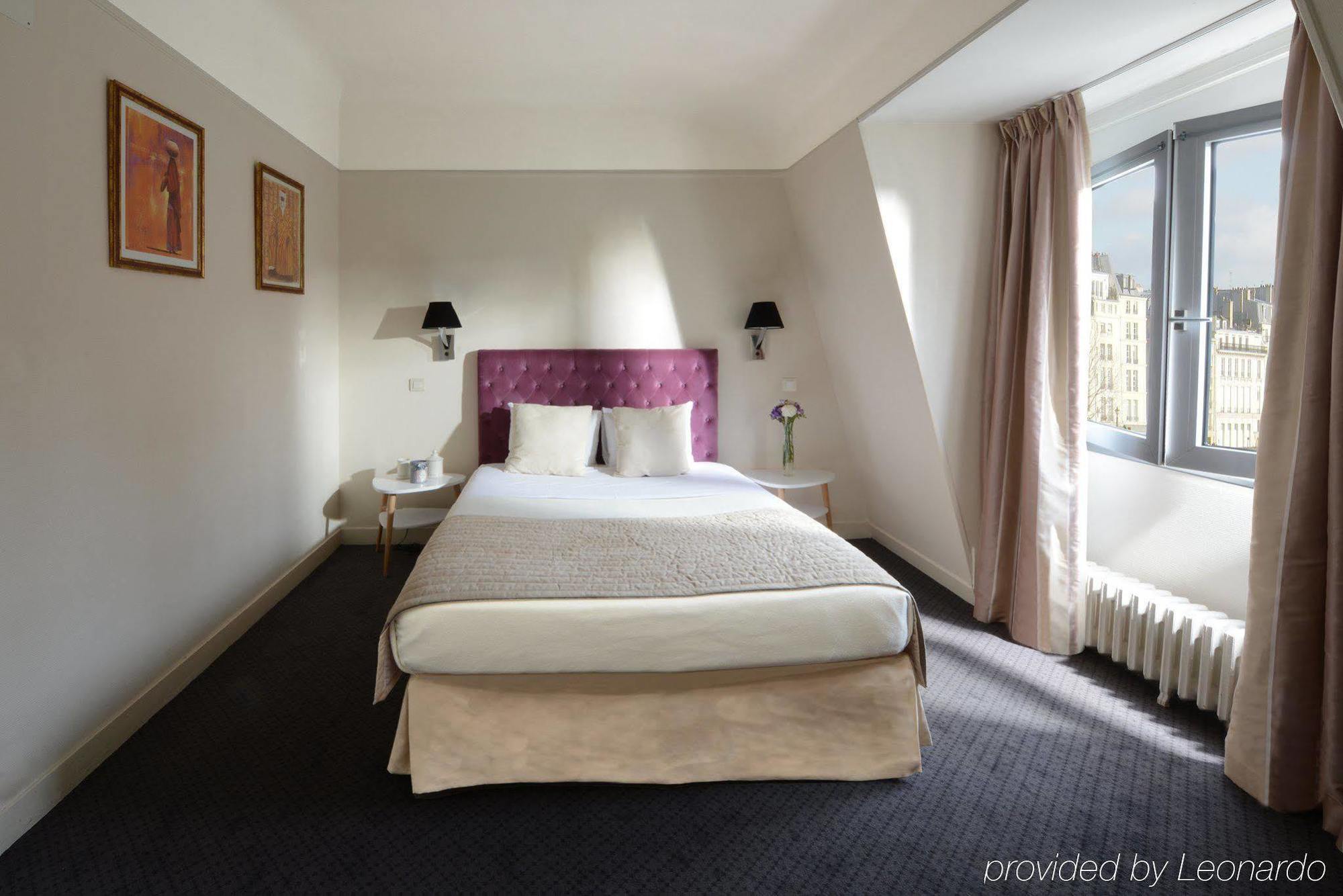Hotel Des Batignolles