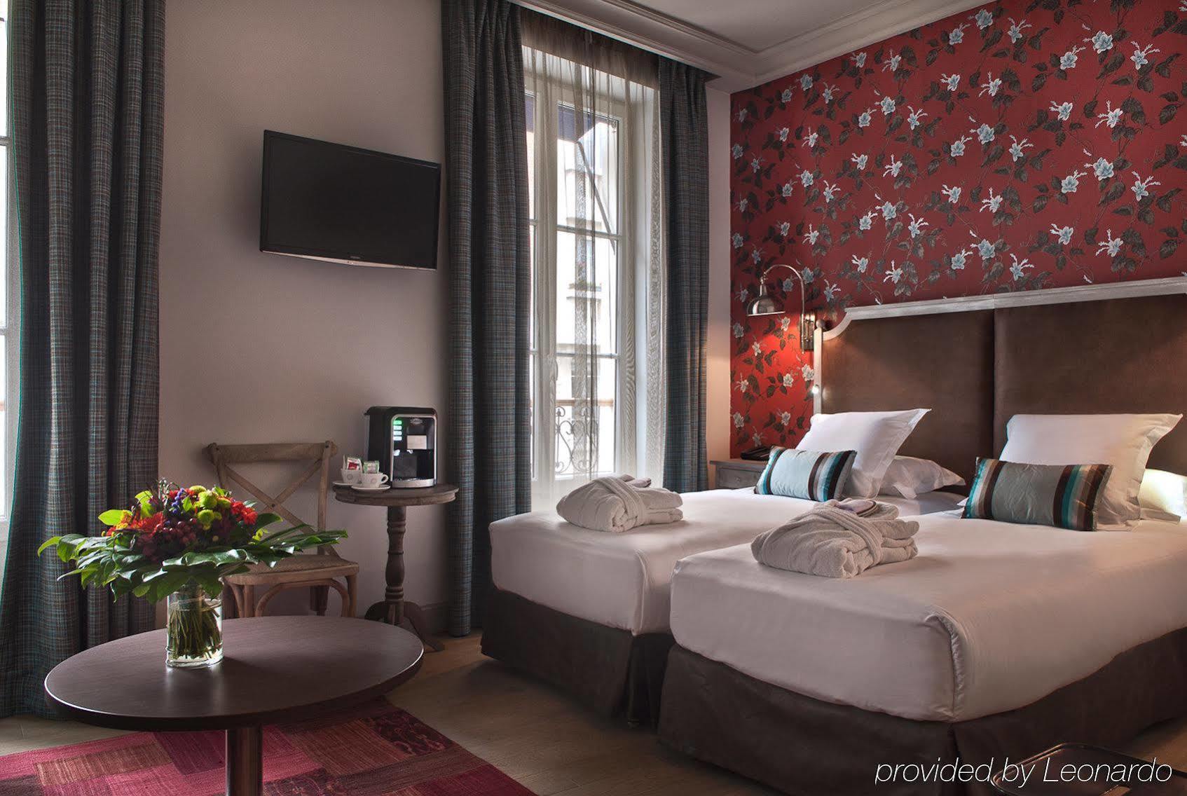 Hotel Le Robinet D'or Canal Saint Martin Paris