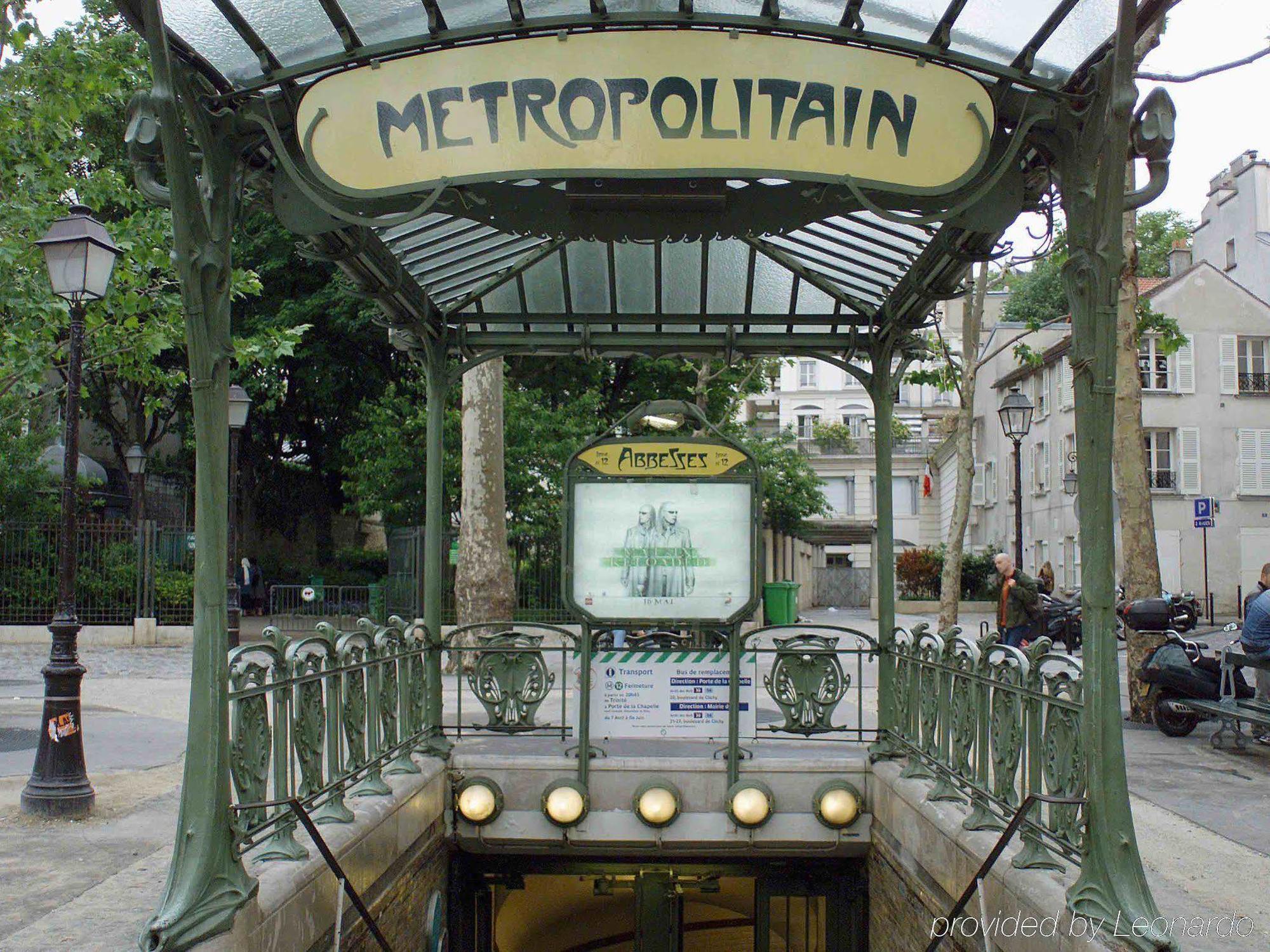 Mercure Montparnasse Raspail Hotel