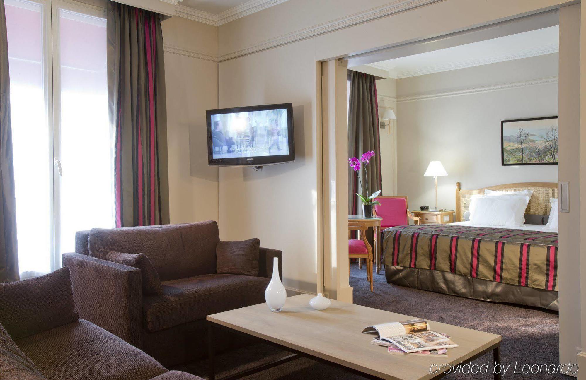 California Hotel 4*